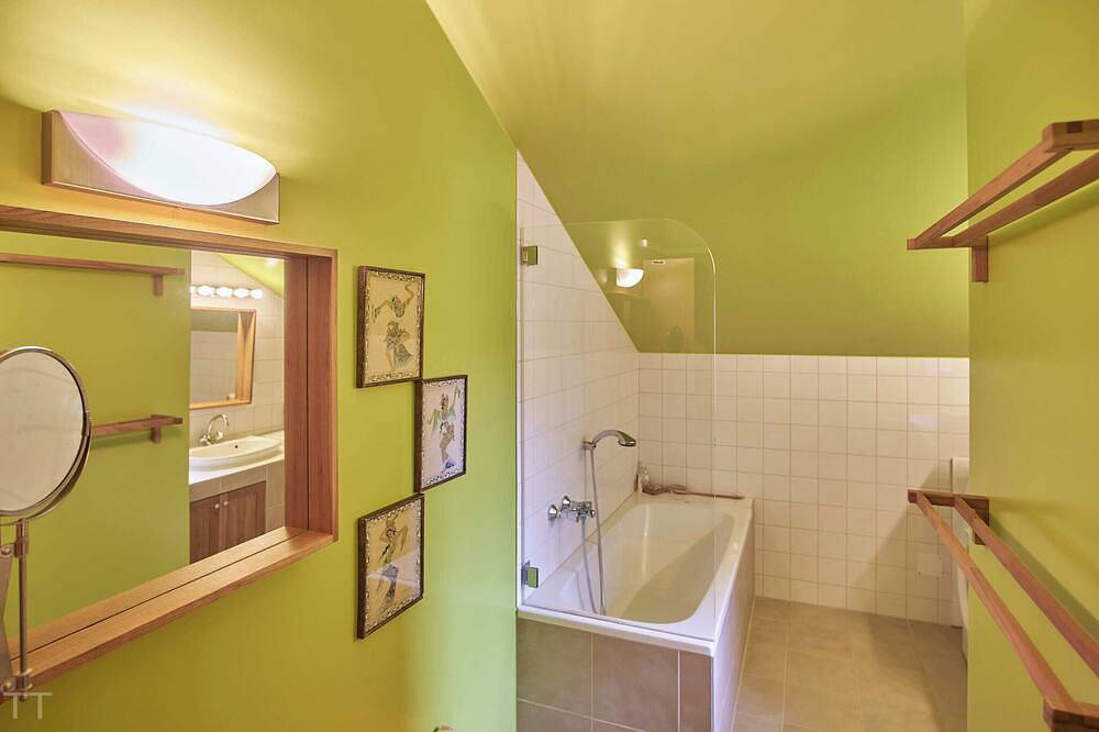 Ganze Wohnung, Gemütliche und großzügige Wohnung mit Garten in Mondsee (Stadt), Mondsee & Irrsee
