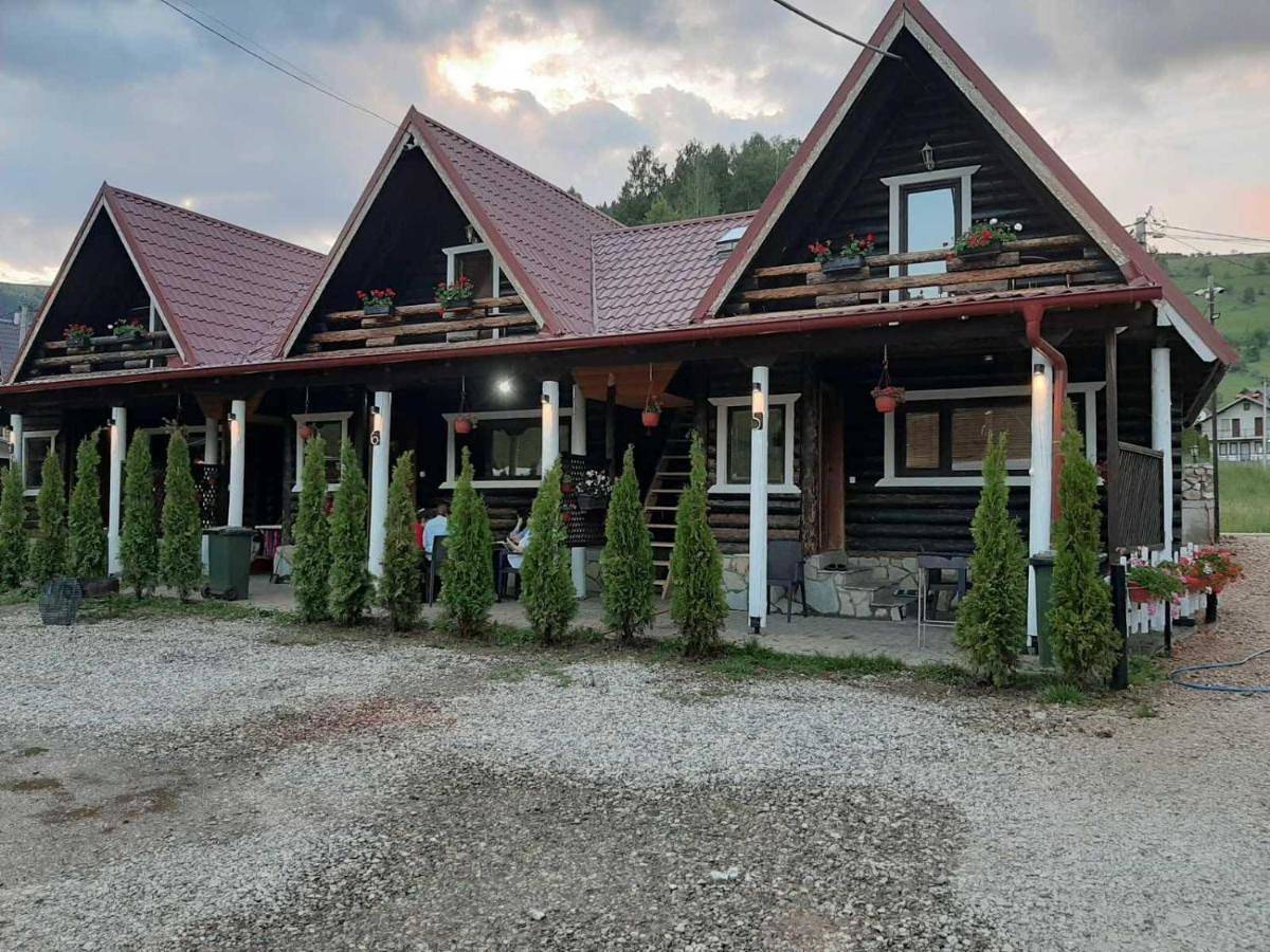 Vila Rudi Toni in Kosowo