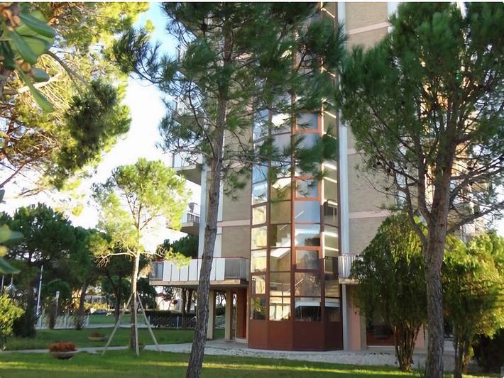 Ferienwohnung für 6 Personen, mit Garten in Porto Santa Margherita