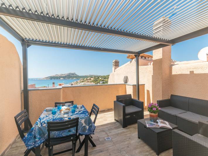Gîte pour 4 personnes, avec balcon ainsi que jardin et vue dans Santa Teresa Gallura - 2