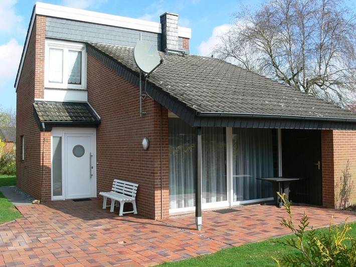 Ferienhaus für 4 Personen, mit Terrasse in Schillig