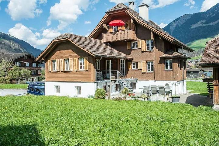 Ferienwohnung für 2 Personen, mit Balkon und Garten