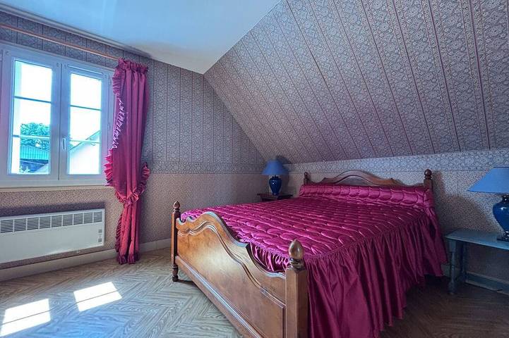 Maison de Charme avec Piscine Chauffée et Tennis à Proximité du Zoo de Beauval in Faverolles, Vallée de la Loire