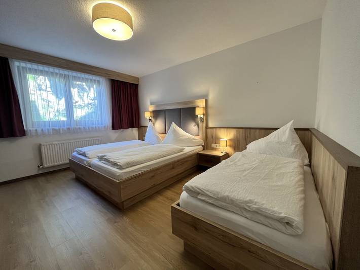 Ferienwohnung für 9 Personen, mit Terrasse und Garten im Ötztal - 4