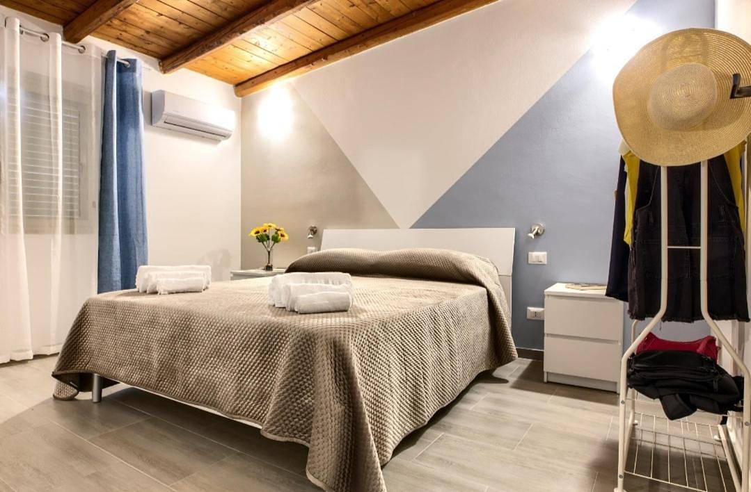 Double Room with Private Bathroom in Trappeto, Provincia di Palermo