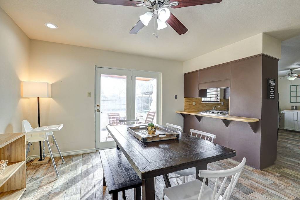 Walk to World Cup! - Pool - Playset - 6 Beds in Arlington, Tarrant County