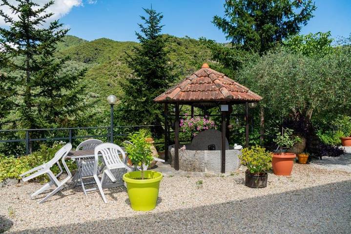 Gîte pour 4 personnes, avec vue et jardin à Rocchetta Nervina - 2