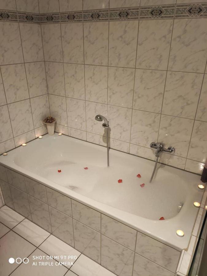 Ganze Wohnung, Apartment Wesseling Nauerz in Wesseling, Rhein-Erft-Kreis