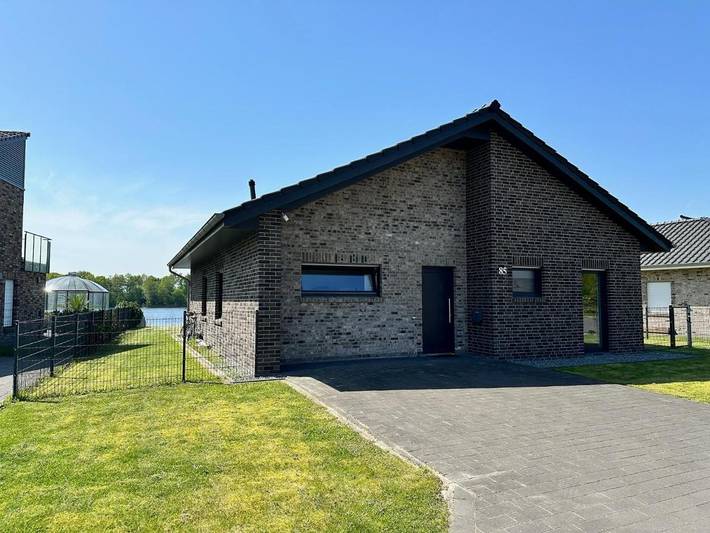 Ferienhaus für 6 Personen, mit Seeblick und Ausblick sowie Garten, mit Haustier im Oldenburger Münsterland - 2