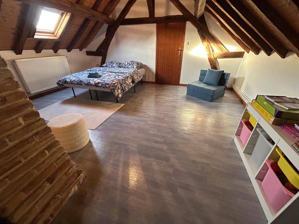 Charmante Maison de village in Saint-Valérien, Yonne