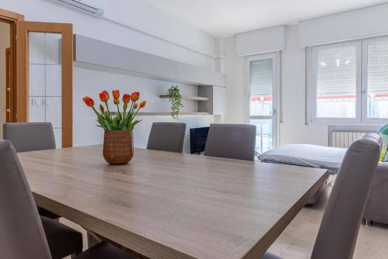 Entire apartment, Darsena Luminous & Cozy Apartment in Ferrara, Ferrara Province