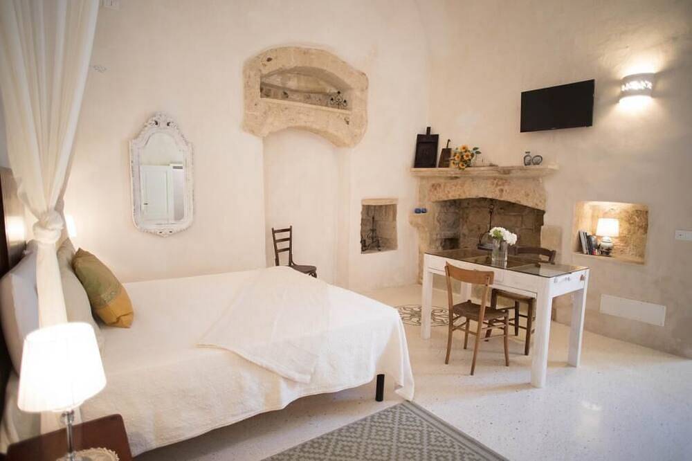 Ganze Wohnung, Historisches Haus - Casa Corina in Corigliano d'Otranto, Lecce Provinz