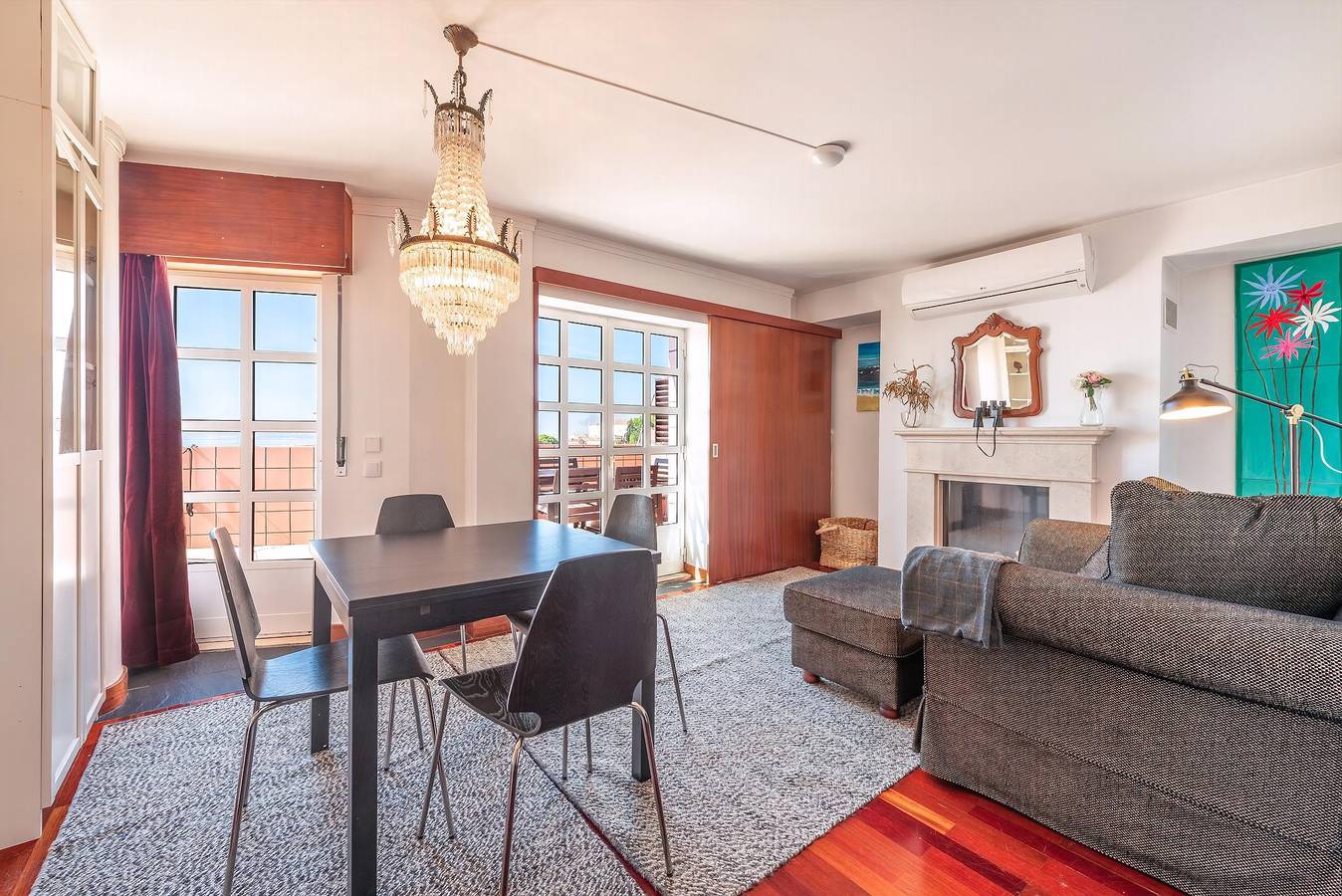 Ganze Wohnung, Ferienwohnung für 4 Personen mit Balkon in Santa Engrácia, São Vicente (Lissabon)