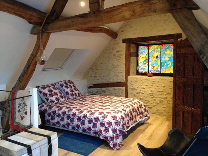 Gîte pour 2 personnes, avec terrasse et jardin ainsi que sauna et piscine dans Lucé-sous-Ballon