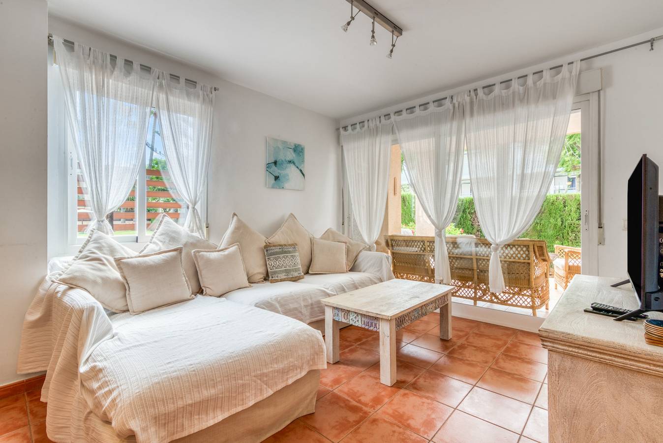 Appartement entier, Appartement 'Notre Petit Coin de Paradis' avec Piscine Partagée, Wi-Fi et Climatisation in Avenida de Augusta, Jávea