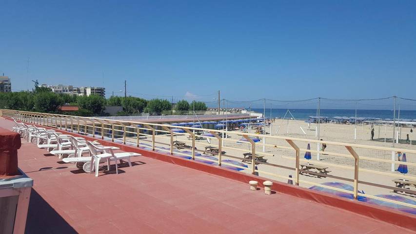 Hôtel pour 2 personnes, avec jardin à Bari - 4