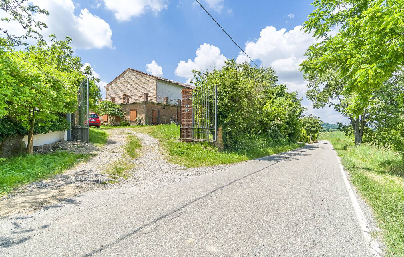 Spazioso appartamento con giardino e parcheggio, a 1.5 km da Rosignano Monferrato in Rosignano Monferrato, Provincia d'Alessandria