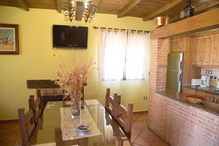 Casa rural para 11 personas, con vistas y jardín en Valle del Ambroz - 3