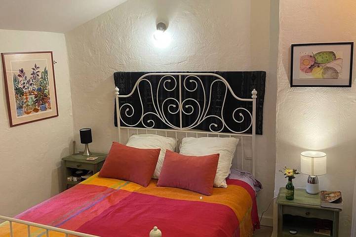 Gîte pour 7 personnes, avec piscine ainsi que sauna et jardin à Reynès - 2