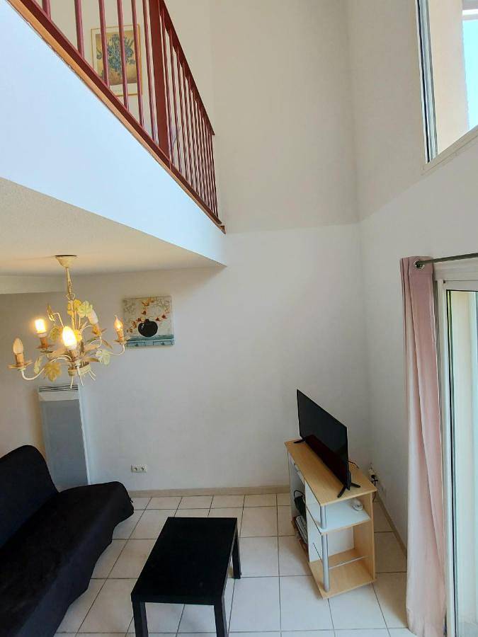 Appartement entier, 65m2 ok chéques vacances 2km mer 6pers 2ch jardin parking wifi in Latour-Bas-Elne, Côte d'Améthyste