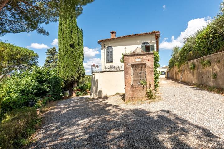 Casas e apartamentos de temporada para 10 pessoas, com Jardim em Siena