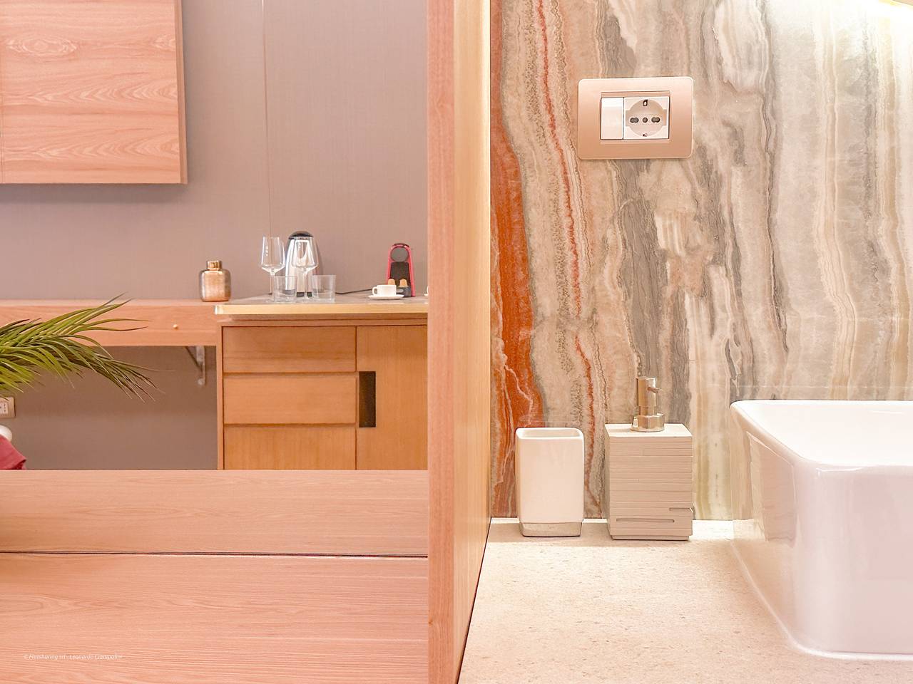 Galvani Luxury Suites - Classic Red room in Milano, Provincia di Milano