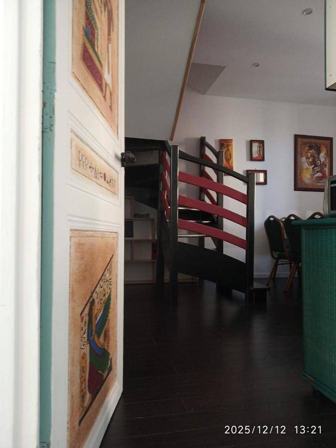 Gîte pour 11 personnes, avec terrasse à Luzy