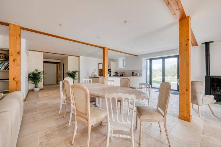 Location de vacances pour 14 personnes, avec terrasse ainsi que piscine et jardin à Bégadan - 2