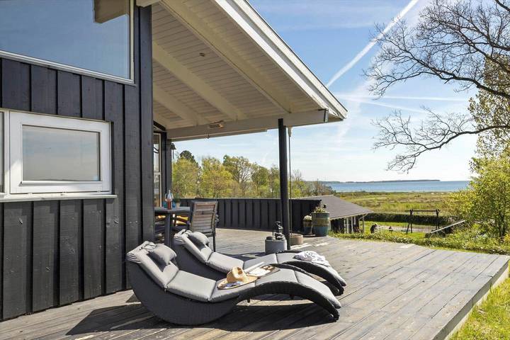 Ferienhaus für 5 Personen, mit Terrasse und Sauna sowie Whirlpool in Lyngsbæk Strand