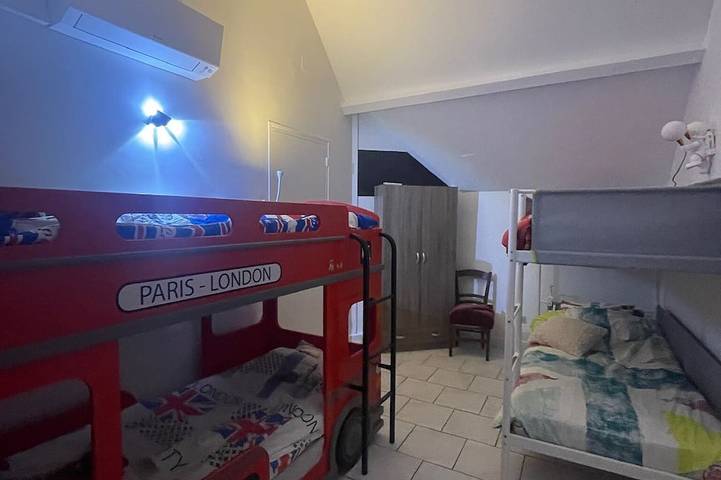 Location de vacances pour 15 personnes, avec piscine, animaux acceptés à Fours - 3