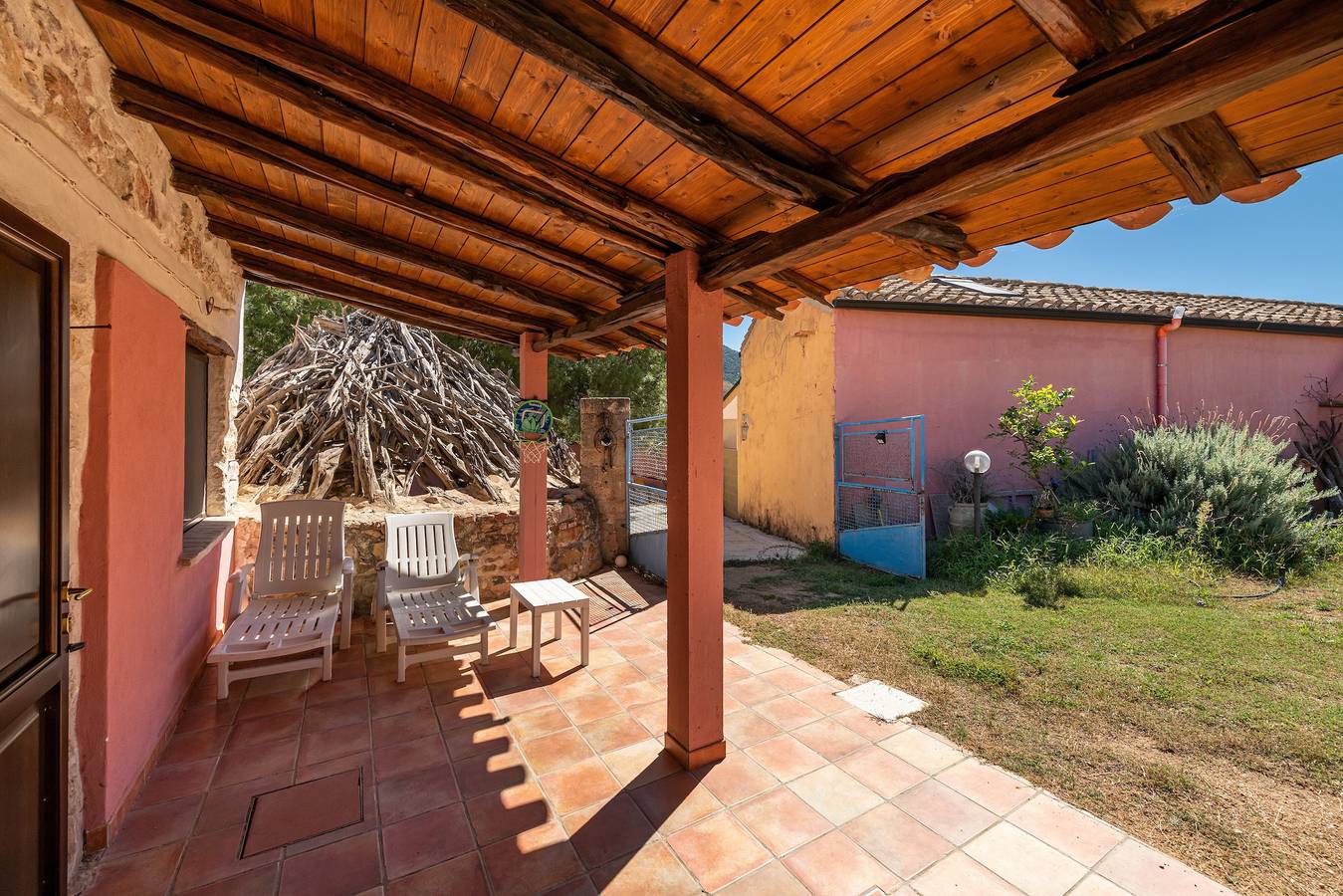 Ferienhaus 'Villa Bella Solanas - Cuili Murvoni' mit Bergblick in Solanas, Comune di Sinnai
