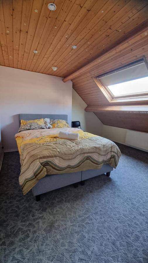 Villa pour 12 personnes, avec terrasse