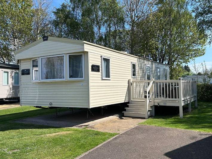 Glamping for 7 people, with Terrace and Garden as well as Children pool and Pool in East Lothian
