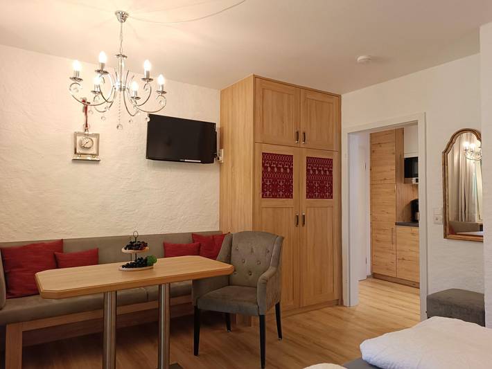 Ganze Ferienwohnung, Ferienwohnung Bachkristall & Inseltraum im Jagdhof - Apartment Bachkristall in Fischen, Bayerisch Schwaben