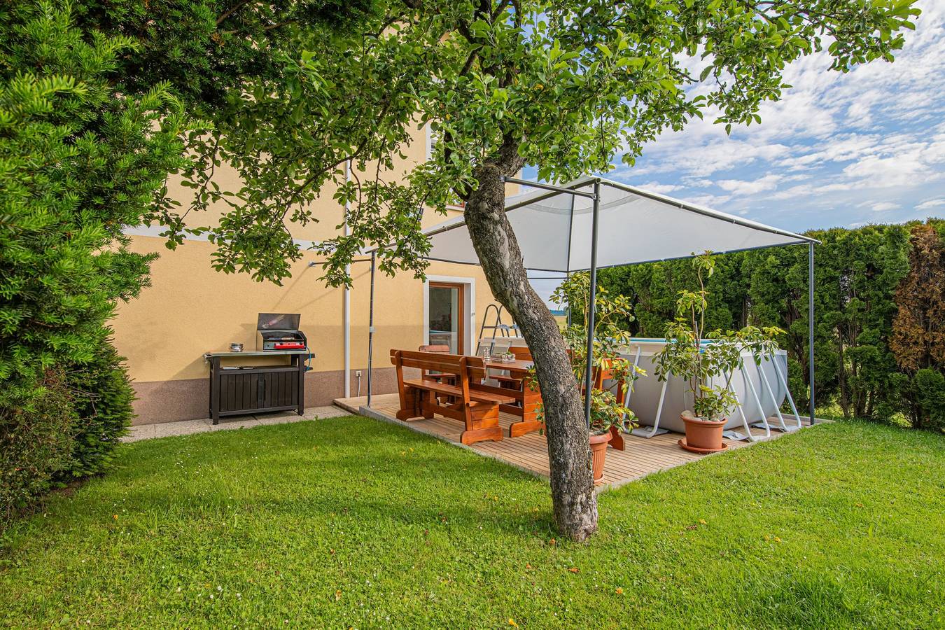 House Dijana With Pool in Innerkrain-Karst