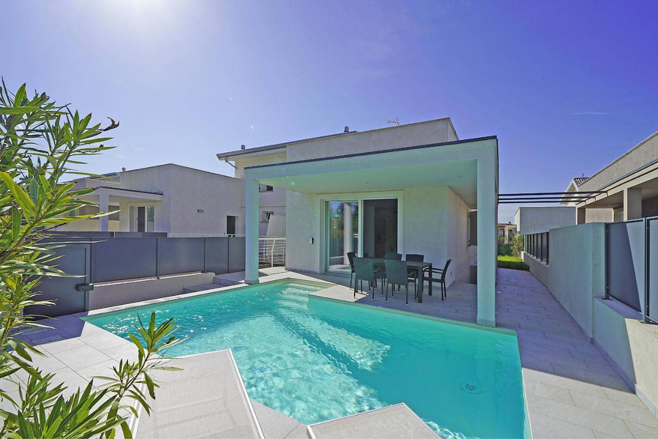 Deluxe Villa in Sirmione, Prealpi Gardesane