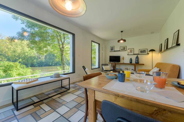Gîte pour 5 personnes, avec terrasse et piscine - 1