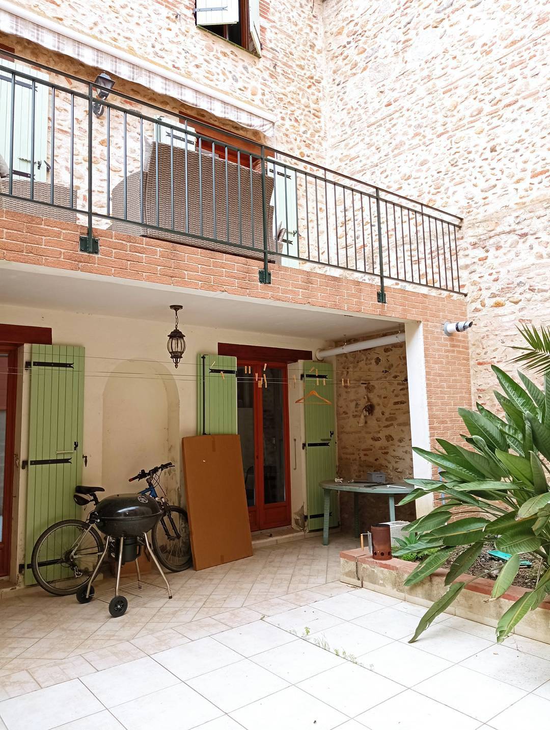 Air-conditioned village house with terrace in a peaceful setting 8 pax in Canet-en-Roussillon, Côte d'Améthyste