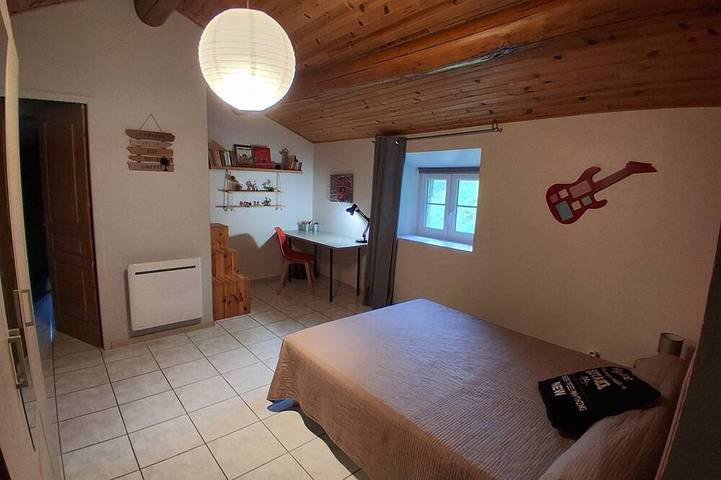 Location de vacances pour 6 personnes, avec Terrasse et Jardin à Juvinas - 3