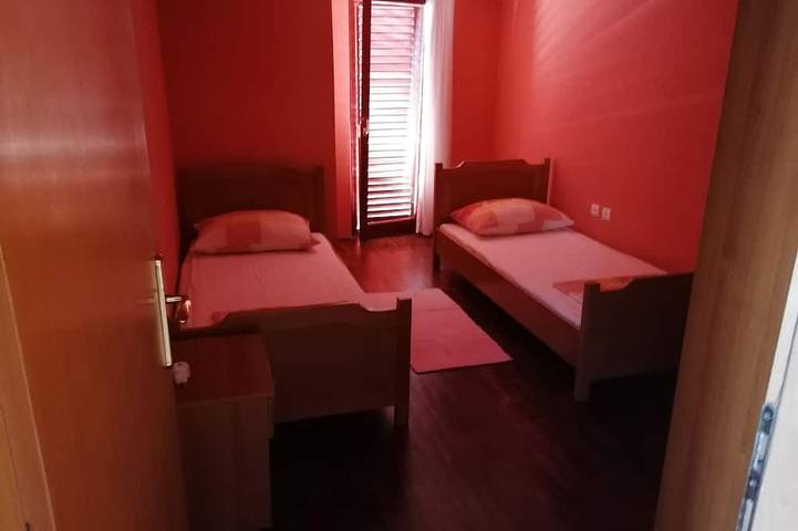 Ganze Wohnung, 2-Zimmer-Ferienwohnung mit Balkon und Meerblick Loviste, Peljesac in Dubrovnik-Neretva