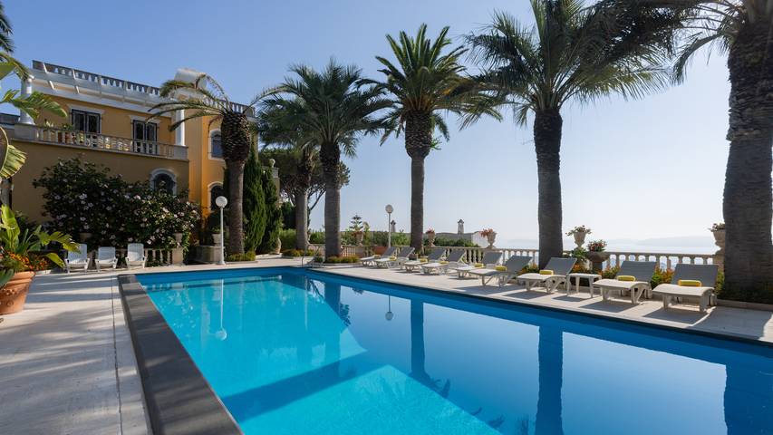 Villa pour 12 personnes, avec jardin, animaux acceptés - 1