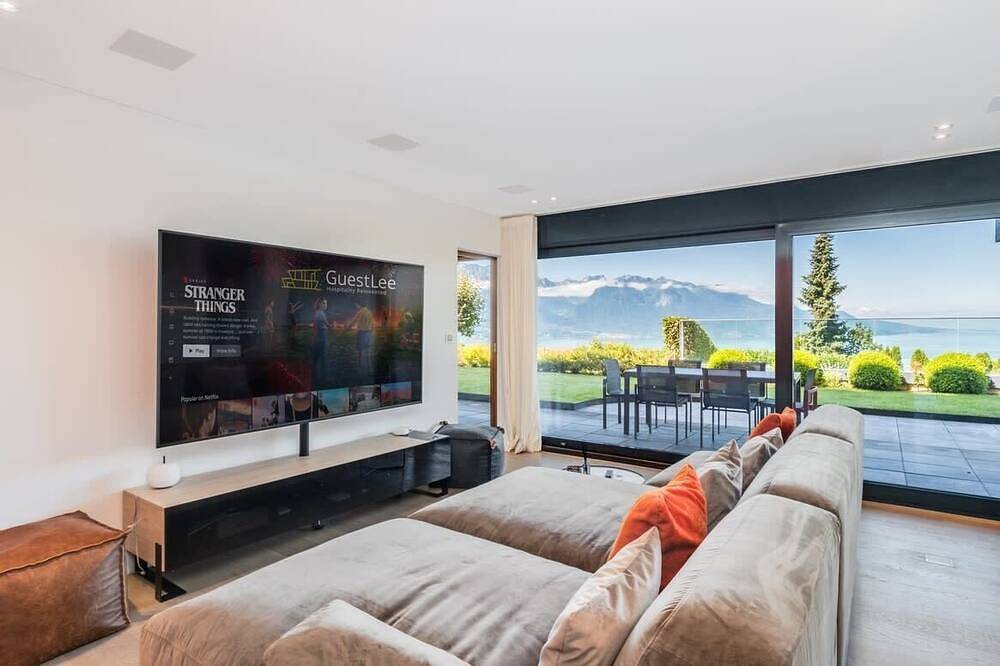Ganze Wohnung, Charming and Spacious Residence in Brent in Brent (Montreux), Montreux