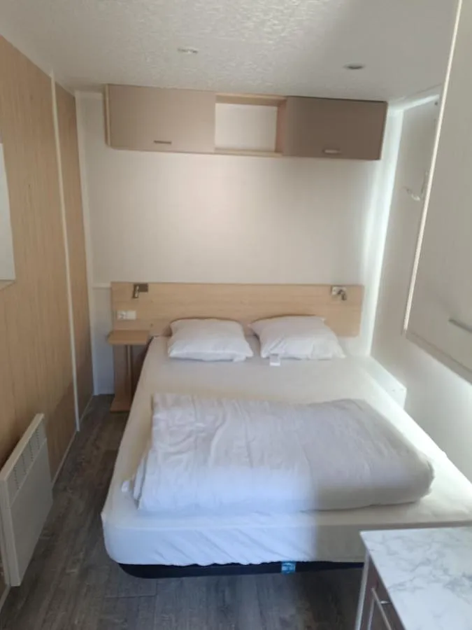 Chalet pour 6 personnes, avec jardin et piscine - 1
