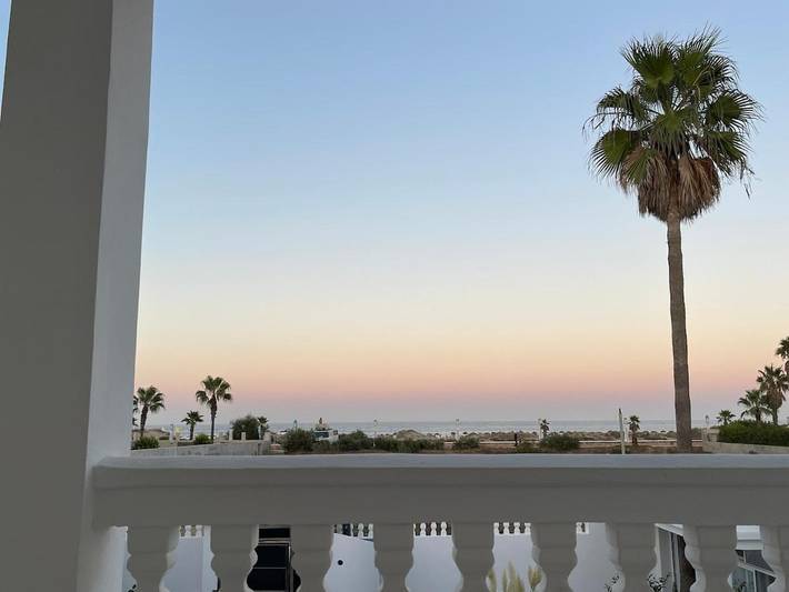 Chalet para 10 personas, con balcón y vistas además de jardín y piscina - 1