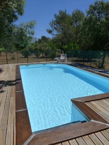 Cottage pour 8 personnes, avec jardin ainsi que terrasse et piscine à Besse-sur-Issole