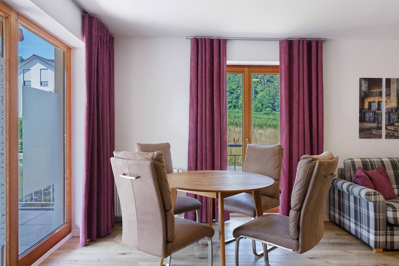 Ganze Wohnung, Apartment 'Bergblick' mit Bergblick, Balkon und Wlan in Radolfzell am Bodensee, Landkreis Konstanz