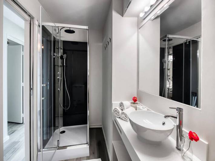 Location de vacances pour 5 personnes, avec terrasse dans Plage Sarrail   Rive Gauche - 4