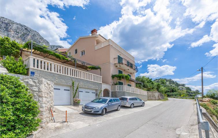 Ferienwohnung für 2 Personen, mit Terrasse in Omis