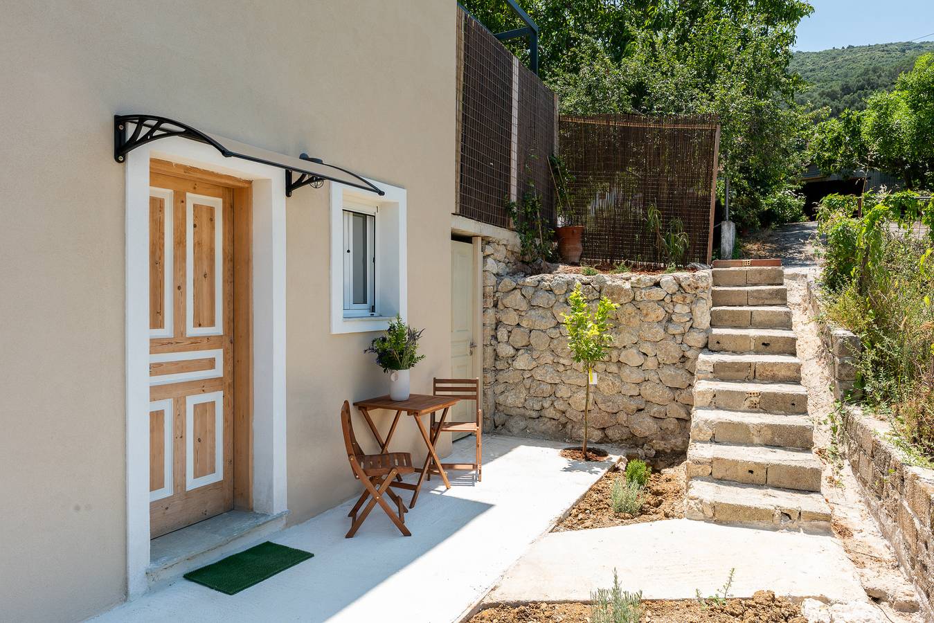 Appartement entier, Appartement 'Marias House 1' avec Vue sur la Montagne, Wi-Fi et Climatisation in Corfou
