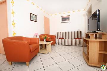 Maison De Vacances pour 4 Personnes dans Saint-Donat-sur-l'Herbasse, Région de Valence, Photo 4